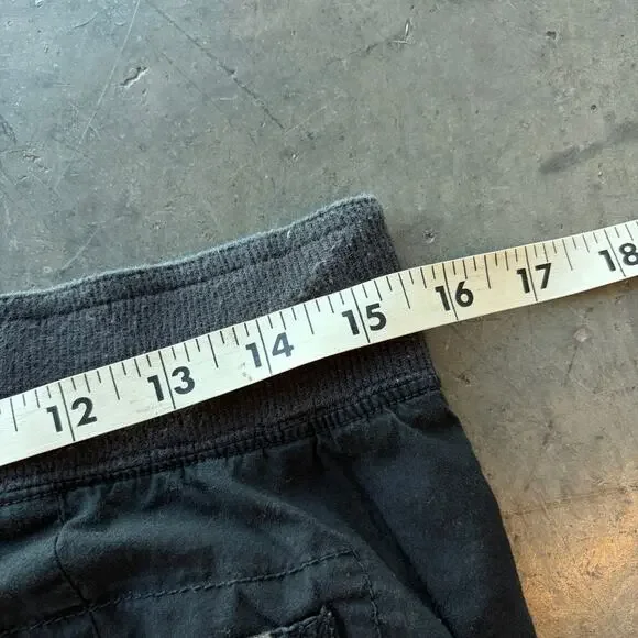 Vintage Y2k Black Cargo Baggy Drawstring Skater Capris Women's 8 Medium - Picture 4 of 5